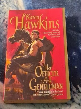 Her Officer and Gentleman By Karen Hawkins